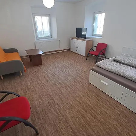 Apartment V Okoli Letiste A Prahy