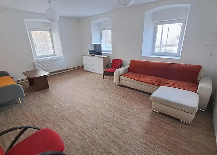 Apartmán V Okolí Okoře, Nedaleko Prahy A Letiště Velké Číčovice